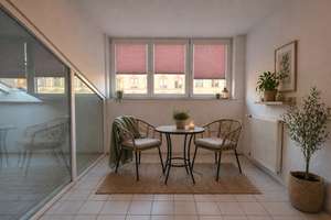 Lichtdurchflutete Dachgeschosswohnung mit Wintergarten in Neukölln