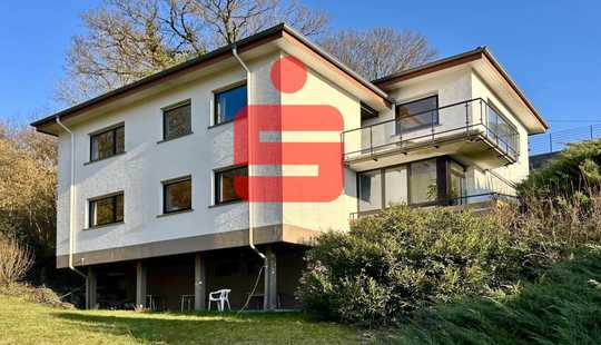 Bild von Zeitloser Wohntraum mit großem Grundstück