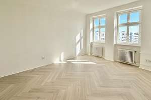 Panoramablick, extrem zentral, absolut ruhig – Frankfurter Tor 8, 10243 Friedrichshain, Berlin – Vorschaubild 7