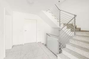 Freistehendes 2 Parteienhaus mit Ausbaupotenzial in bester Wohnlage! – Die vollständige Adresse der Immobilie erhältst du vom Anbieter., 85098 Großmehring – Vorschaubild 16