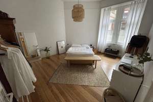 ANFRAGENSTOPP - Attraktive 4-Zimmer-Wohnung mit Balkon und EBK in Wiesbaden – Die vollständige Adresse der Immobilie erhältst du vom Anbieter., 65185 Mitte, Wiesbaden – Vorschaubild 1