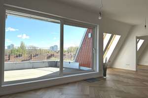 Provisionsfrei...SCHÖNE, SEHR HELLE DACHGESCHOSS-WHG. M. 2 x TERRASSEN WEITBLICK, LIFT-BARRIEREFREI – Die vollständige Adresse der Immobilie erhältst du vom Anbieter., 10405 Prenzlauer Berg, Berlin – Vorschaubild 3