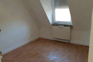 2 WG Zimmern Frei in 4 Zimmer Wohnung in Karlsruhe Durlach *ACHTUNG* 2 Zimmer sind vermietet  – Auer Straße 68, 76227 Durlach, Karlsruhe – Vorschaubild 2