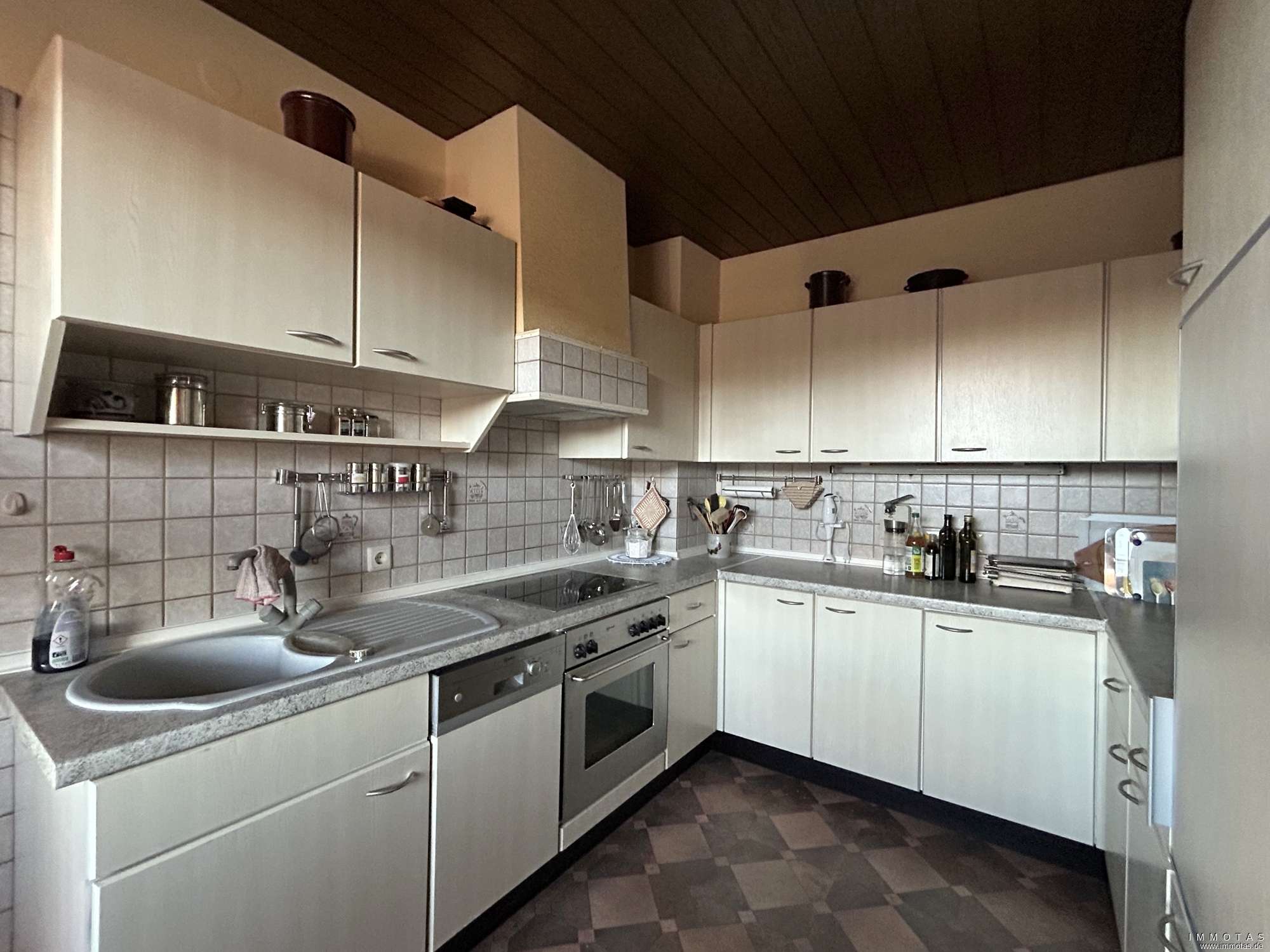 Immobilie in Lambsborn - Zwei- bis Dreifamilienhaus mit Garten und Garage - Bild 7