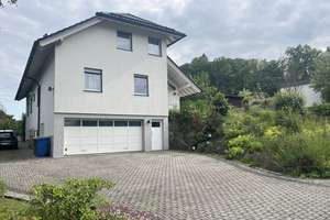 Exklusives Ein/Zweifamilienhaus in ruhiger Ortsrandlage von Niederdresselndorf! – Die vollständige Adresse der Immobilie erhältst du vom Anbieter., 57299 Burbach – Vorschaubild 2