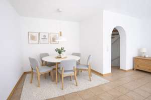 Sonniges Reihenhaus in absolut ruhiger Lage in Puchheim, 5 Zimmer+Bad+2 WCs+Südbalkon+Südgarten – Die vollständige Adresse der Immobilie erhältst du vom Anbieter., 82178 Puchheim – Vorschaubild 4