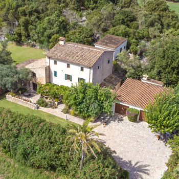 Finca mit drei Gästehäusern und großer Poollandschaft in Cala San Vicente