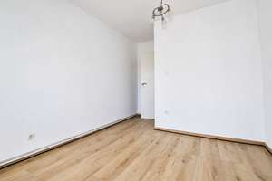 Der perfekte Start ins Eigentum: Frisch renovierte 2-Zimmer-Wohnung – Die vollständige Adresse der Immobilie erhältst du vom Anbieter., 41063 Eicken, Mönchengladbach – Vorschaubild 16