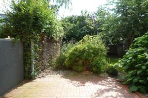  Großzügige 2,5-Zimmer-Wohnung EG, EBK, Parkett, Kaminofen, Terrasse, Süd-Garten & Garage – Natruper Straße 115, 49076 Hafen, Osnabrück – Vorschaubild 10