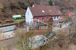 Charmantes Wohnhaus in verkehrsgünstiger Lage von Heimbach! – Die vollständige Adresse der Immobilie erhältst du vom Anbieter., 55779 Heimbach – Vorschaubild 2