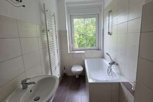 NEU !!! renovierte 3-Raum-Wohnung mit Balkon in ruhiger Lage – Heinrich-von-Kleist-Straße 19, 6749 Bitterfeld-Wolfen – Vorschaubild 6