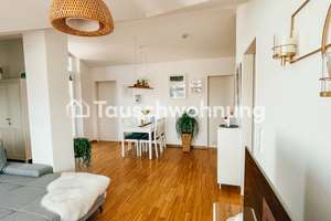 Tauschwohnung: Lichtdurchflutete Dachgeschosswohnung | 2 Zimmer | Balkon