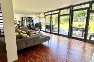Modernes, lichtdurchflutetes Einfamilienhaus mit zweitem vermieteten Wohnhaus in Toplage von Neviges – Die vollständige Adresse der Immobilie erhältst du vom Anbieter., 42553 Neviges, Velbert – Vorschaubild 2