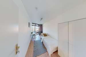 🏡 Exklusive Zimmer in moderner 6er-WG in Mannheim – Voll möbliert & sofort verfügbar! – 68161 Schwetzingerstadt/Oststadt, Mannheim – Vorschaubild 3