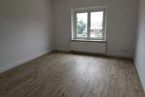 Wie wär's damit? Hübsche Zwei-Zimmer-Wohnung mit Wintergarten – 8525 Bahnhofsvorstadt, Plauen – Vorschaubild 3