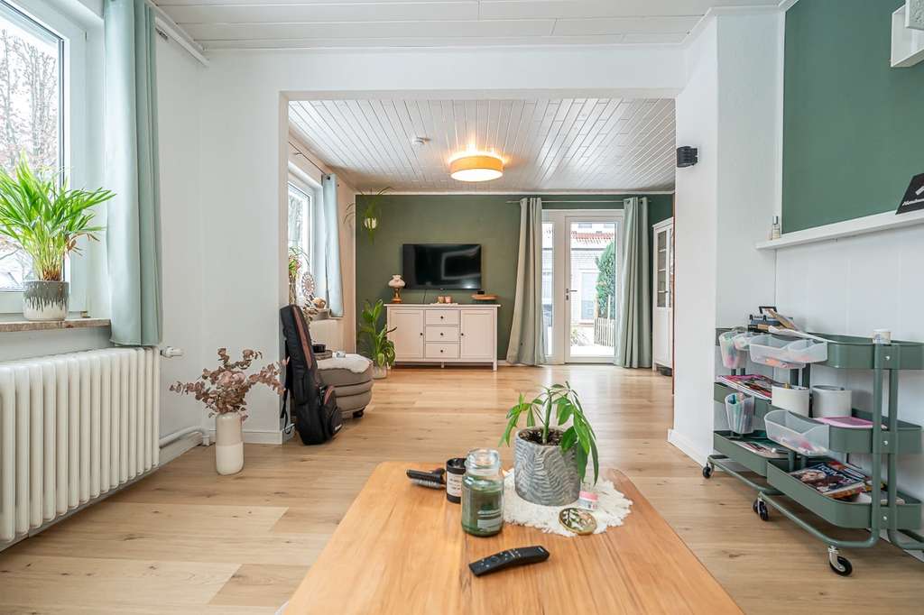 Immobilie in Rastede - Attraktives Wohnhaus in ruhiger Lage von Rastede/Hahn - Bild 4