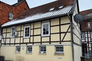Wohngebäude mit bestehender Dachgeschosswohnung und flexibler Raumaufteilung – Untere Mühlenstraße 1, 31061 Alfeld (Leine) – Vorschaubild 4