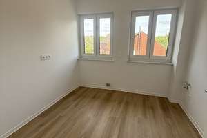 Urban und doch zentral:
Gut aufgeteilte 2 Zimmer mit Balkon in beliebter Lage von Krefeld Uerdingen – Die vollständige Adresse der Immobilie erhältst du vom Anbieter., 47829 Uerdingen, Krefeld – Vorschaubild 3