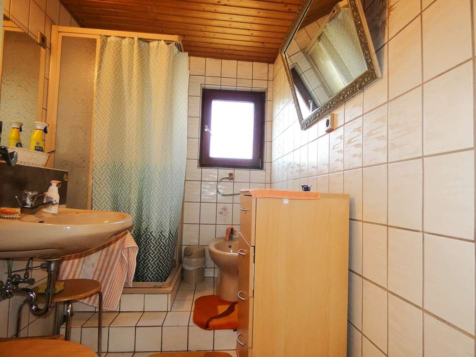 17 OG Badezimmer