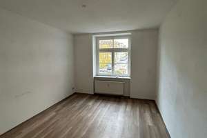 Gemütliche 3-Zimmer mit Laminat, Balkon und Wannenbad in ruhiger Lage! EBK mgl. – Zschopauer Platz 9, 9126 Bernsdorf, Chemnitz – Vorschaubild 6