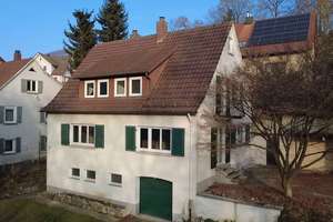EINFAMILIENHAUS MITTEN IN UNTERKOCHEN AUF GROßEM GRUNDSTÜCK – Die vollständige Adresse der Immobilie erhältst du vom Anbieter., 73432 Unterkochen, Aalen – Vorschaubild 1