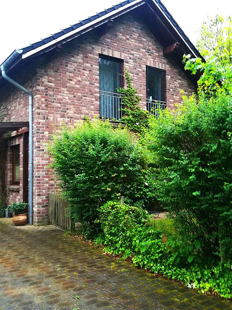 Immobilie in Klein Meckelsen - Einfamilienhaus im Landhausstil mit idyllischem Garten am Ortsrand - Bild 3