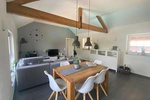  Helle gemütliche 2-Zimmer-DG-Wohnung mit Balkon in Heinsberg