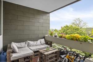 Barrierearm und zentral - 3 Zimmer, sonniger Balkon und eigener Stellplatz in Köln Niehl!