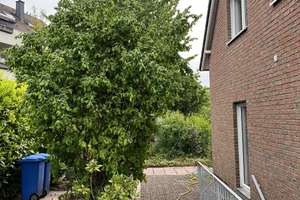 Großes Einfamilienhaus mit Garage und weiteren Parkplätzen in Schlebusch / Steinbüchel (ruhige Lage) – Die vollständige Adresse der Immobilie erhältst du vom Anbieter., 51375 Steinbüchel, Leverkusen – Vorschaubild 10