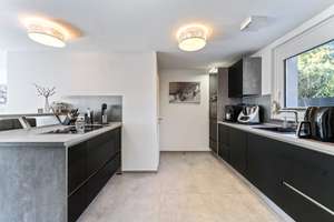 Neuwertiges modernes Townhouse in KFW 40 Standard A+ mit hübscher Terrasse und 2 Stellplätzen – Die vollständige Adresse der Immobilie erhältst du vom Anbieter., 23866 Nahe – Vorschaubild 13
