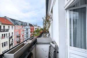 Ein Altbau, wie man ihn heute kaum noch findet: Stuck, Holzdielen & Balkon – Die vollständige Adresse der Immobilie erhältst du vom Anbieter., 10435 Prenzlauer Berg, Berlin – Vorschaubild 29