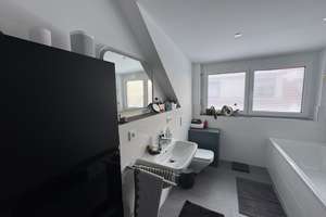 3 Zimmer Penthouse Wohnung in Alterlangen mit Balkon – Die vollständige Adresse der Immobilie erhältst du vom Anbieter., 91056 Heiligenloh, Erlangen – Vorschaubild 8