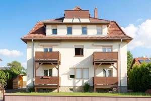 +++ Balkonblick über den Plauenschen Grund! Modernisierte 2-Zimmer-Wohnung mit Stellplatz +++