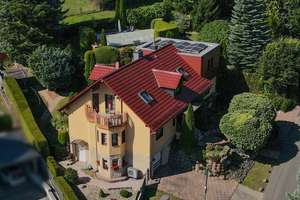 RESERVIERT: Besonderes Familiendomizil mit Gartenparadies und Pool in Völkershausen – Die vollständige Adresse der Immobilie erhältst du vom Anbieter., 36404 Völkershausen – Vorschaubild 1