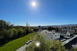 Exklusive 3,5-Zimmer-Maisonette in Südost mit Blick über Wiesbaden, provisionsfrei – Die vollständige Adresse der Immobilie erhältst du vom Anbieter., 65189 Südost, Wiesbaden – Vorschaubild 1