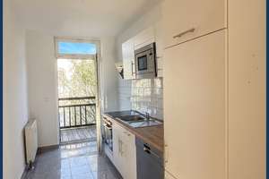 Einziehen & wohlfühlen: Frisch renovierte 3-Zimmer-Wohnung mit  Einbauküche und Balkon – 39122 Fermersleben, Magdeburg – Vorschaubild 10