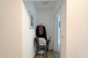 2-ZKB-Wohnung mit potenzial und sonniger Loggia mit Blick ins Grüne – Odenwaldstr. 30, 68259 Feudenheim, Mannheim – Vorschaubild 7