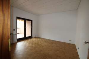 *Stilvoll wohnen mit Haus-im-Haus-Gefühl – Exklusive Altbauwohnung 160 m² -  mit EBK und Balkon* – Die vollständige Adresse der Immobilie erhältst du vom Anbieter., 40591 Wersten, Düsseldorf – Vorschaubild 7