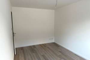 ...Neubau Erstbezug! Attraktives und modernes MRH mit S- W Terrasse und zwei Stellplätzen  – Hamburger Str. 66 b, 21493 Schwarzenbek – Vorschaubild 12