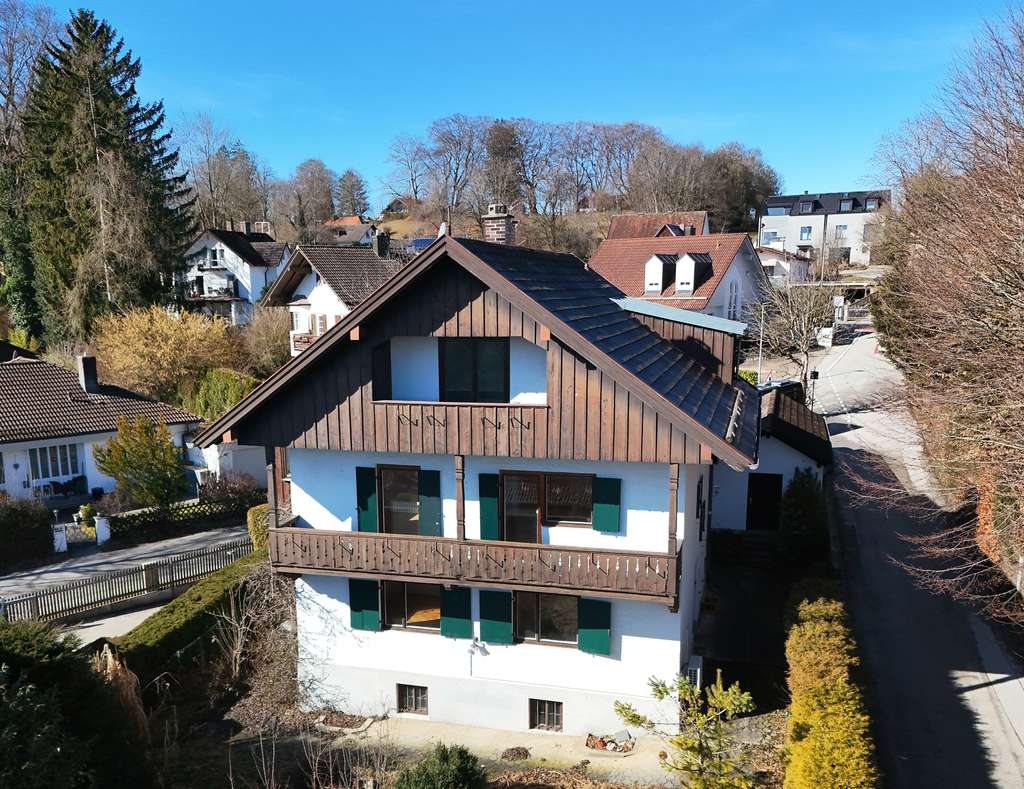 Immobilie in Pöcking - Charmantes Haus mit Panoramablick auf die Alpen in grüner Wohnlage von Pöcking - Provisionsfrei - Bild 0