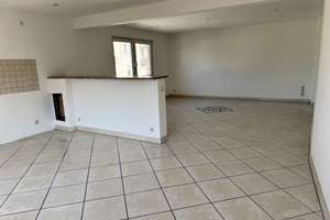 Großzügig geschnittene und modernisierte 2,5 Zimmer-Wohnung mit offener Küche und Eckbadewanne!  – Kölner Str.  31, 45145 Frohnhausen, Essen – Vorschaubild 3