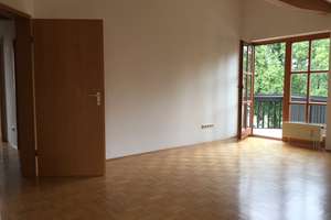 Sehr schöne 2-Zimmer-Wohnung mit Balkon und Garage in ruhiger Lage!