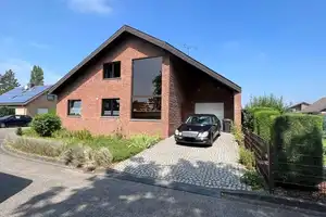 Freistehende, großzügige, top gepflegte Immobilie in Geilenkirchen – Heinsberg (Kreis) – Vorschaubild 2