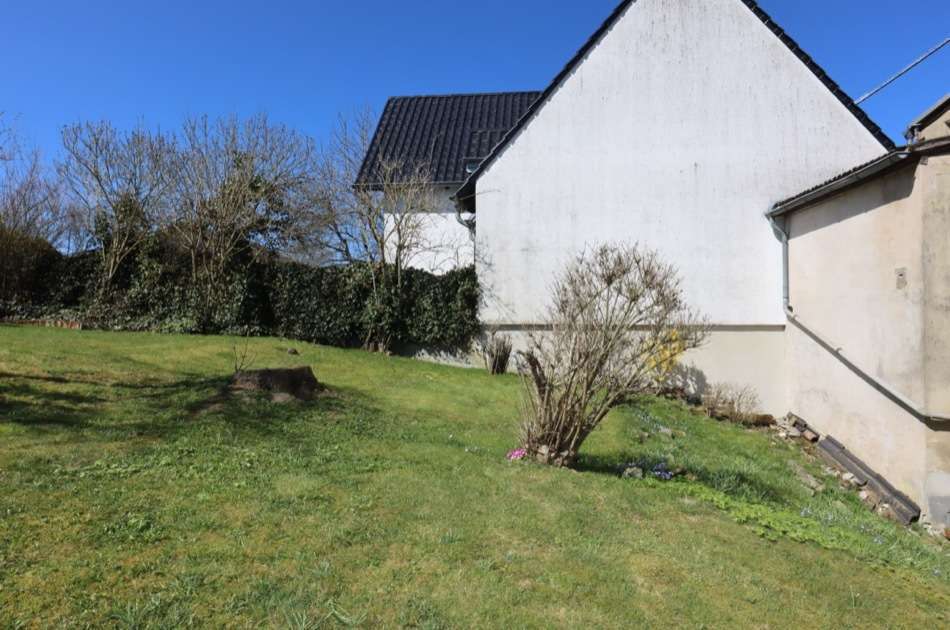 Mehrfamilienhaus mit ehem. Ökonomiegebäude, als Doppelgarage genutzt, Bongard (6), Vulkaneifel Kreis – Bild 4