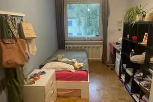 Gut geschnittene 4 Zimmerwohnung mit Balkon in Düsseldorf-Knittkuhl. – 40629 Knittkuhl, Düsseldorf – Vorschaubild 4
