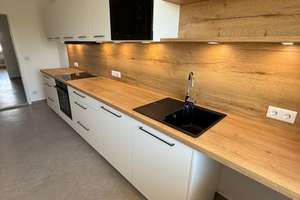 Lebendiges Pasing: 3-Zimmer-Wohnung mit Balkon und Stellplatz – Planegger Straße 87e, 81241 Pasing, München – Vorschaubild 2