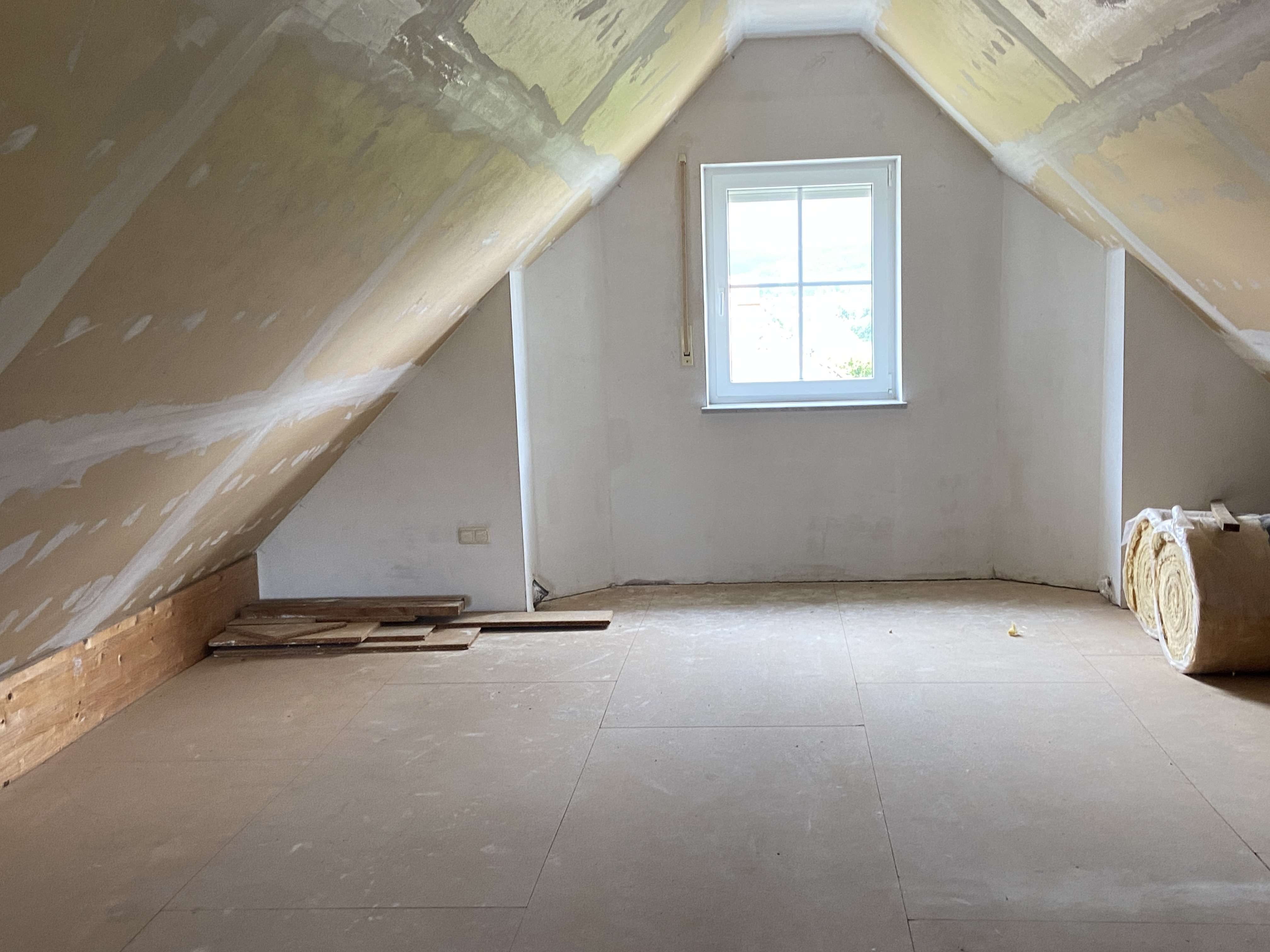 Immobilie in Eggolsheim - Gepflegtes Mehrfamilienhaus mit Ausblick in ruhiger Hanglage – - Bild 11