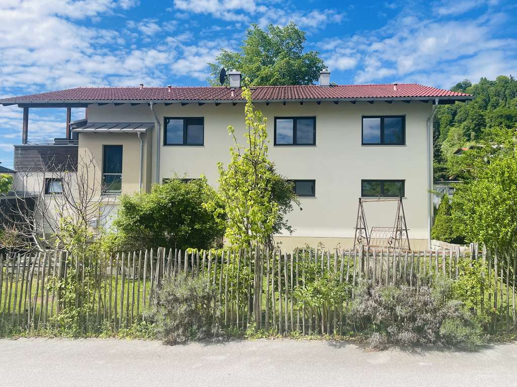 Immobilie in Kiefersfelden - Geschäftshaus mit Wohnungen & Ferienwohnungen! - Bild 0