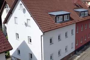 Investieren, einziehen, profitieren – attraktives 3 Mehrfamilienhaus in Bad Urach! – Die vollständige Adresse der Immobilie erhältst du vom Anbieter., 72574 Bad Urach – Vorschaubild 1