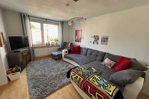 Zentral, trotzdem ruhig, möbliert, mit Balkon, Premiumküche - Möblierte 2- Zimmer-Wohnung mit Flair